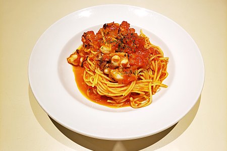 湖南市潮のパスタ、タコとトマトのスパゲティ